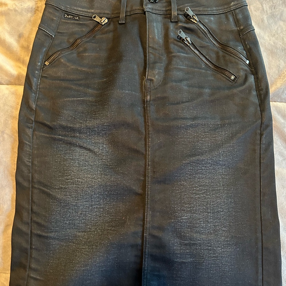 Black Denim Skirt with Zipper Details